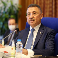 Fuat Oktay, Berlin'de camiye yapılan polis baskınını kınadı