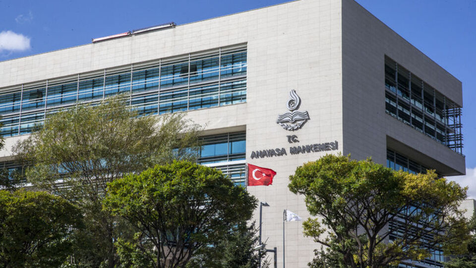 AYM'ye 285 bin bireysel başvuru