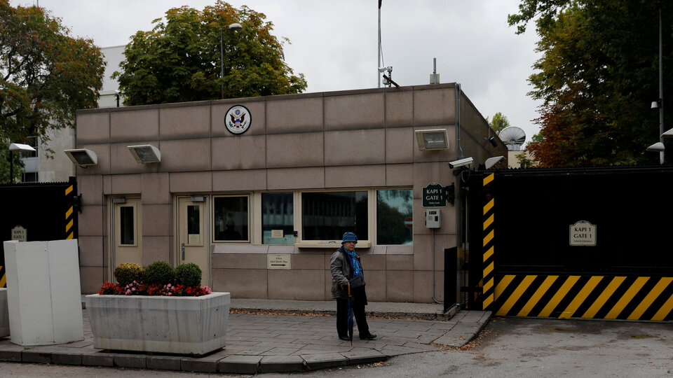 ABD Büyükelçiliği kapılarını kapattı!