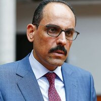 Kalın'dan, Berlin'deki cami baskınına kınama!