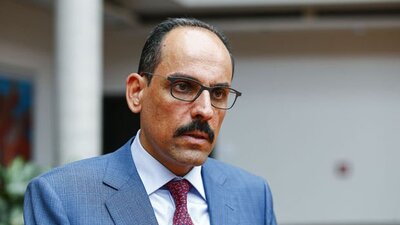 Kalın'dan, Berlin'deki cami baskınına kınama!