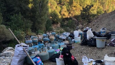 Teröristlerin kullandığı sığınakta patlayıcı ele geçirildi