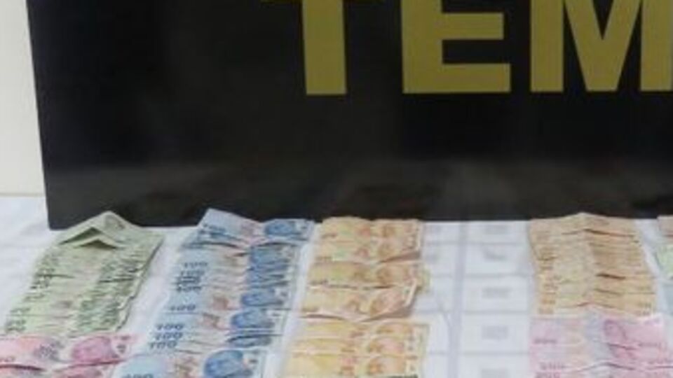 FETÖ hücre evinde yakalandı!