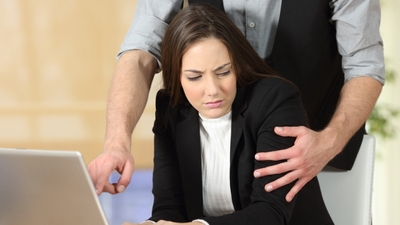 Kadın işçiyi taciz eden tazminatsız kovulacak!