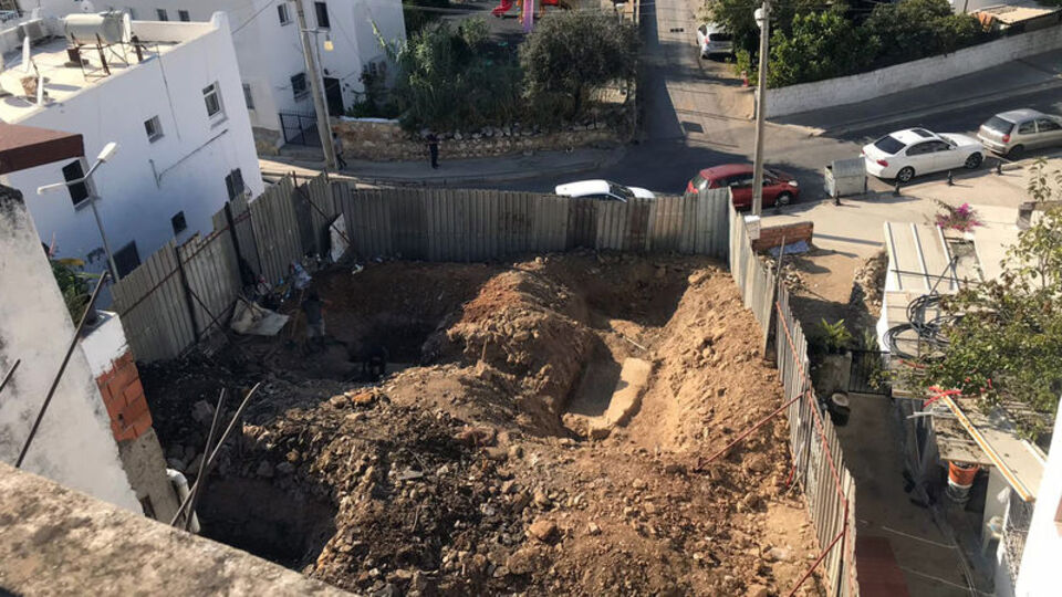 İnşaat alanında tesadüfen bulundu... Çalışmalar durduruldu