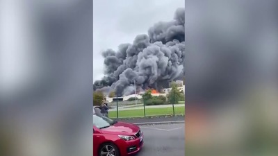 Fransa'nın liman kentinde yangın!