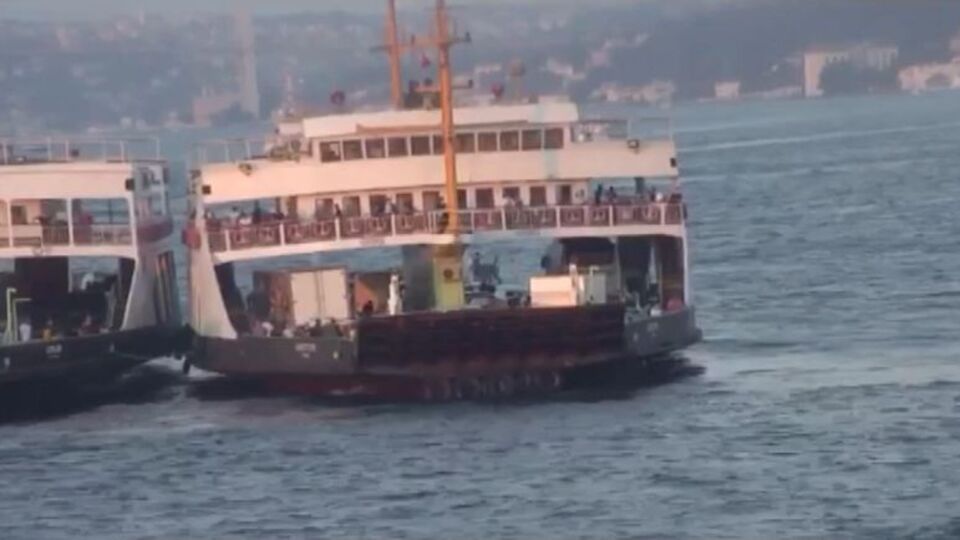 İstanbul'da vapur seferlerine sis iptali