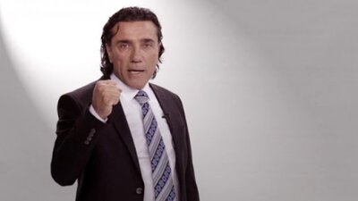 Tarık Solak kimdir?