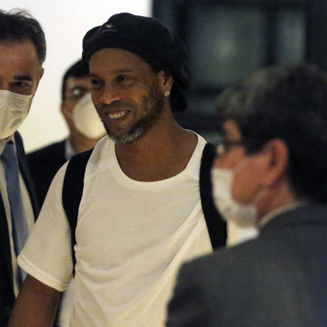 Ronaldinho'nun koronavirüs testi pozitif