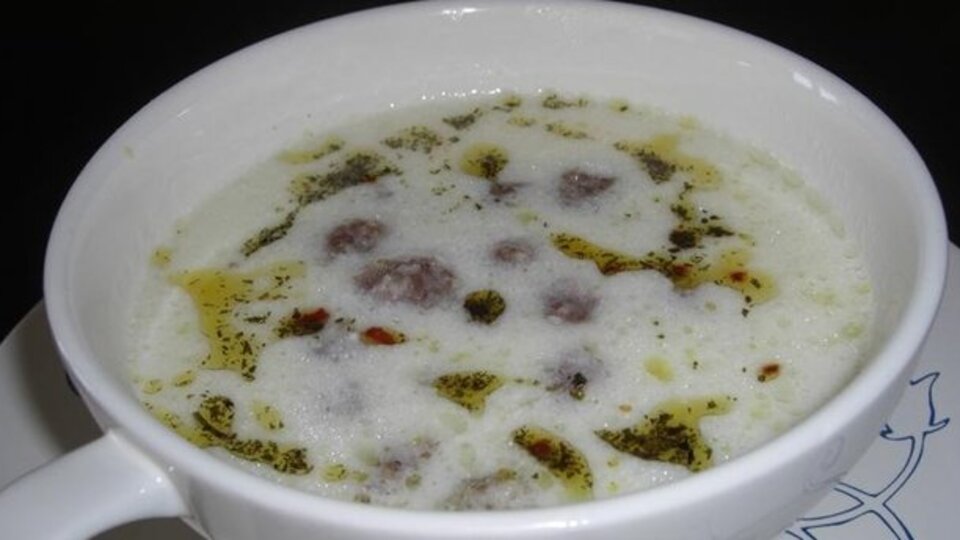 Nefis ekşili köfte çorbasının pratik tarifleri