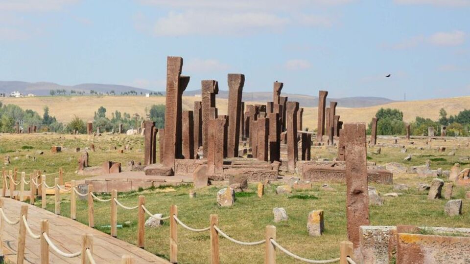 En büyük Türk İslam mezarlığı burada!