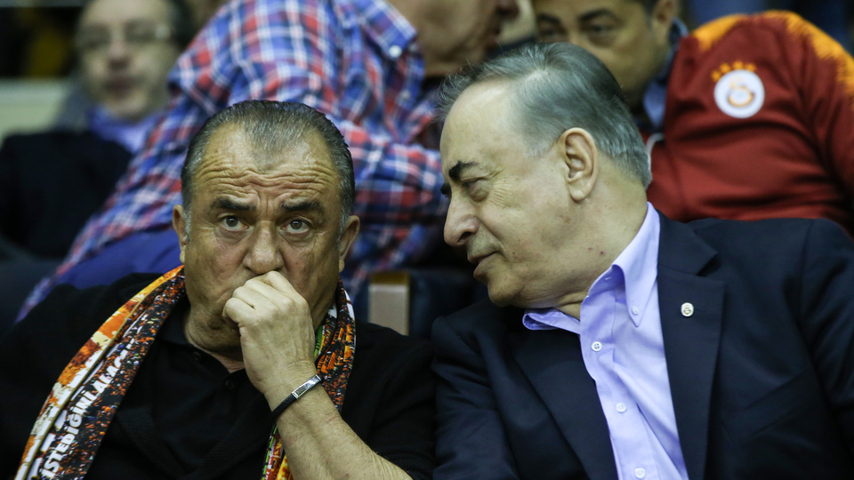 Galatasaray'da kritik toplantı!