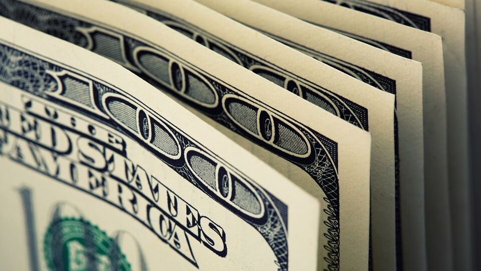 Dolar 8 lirayı aştı