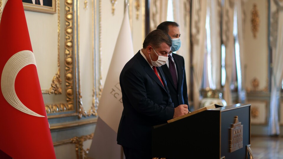 Sağlık Bakanı Koca'dan İstanbul'da önemli açıklamalar