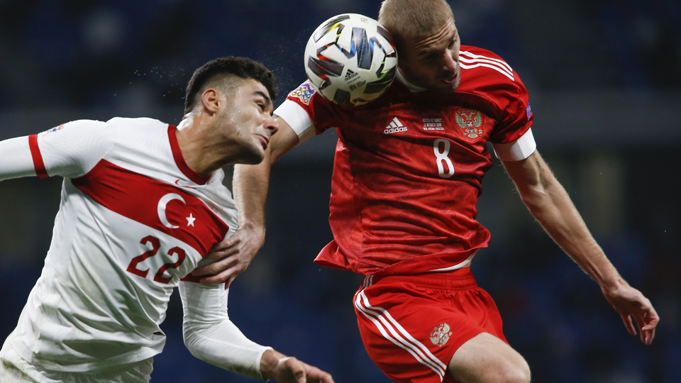 Liverpool, Ozan Kabak'ı istiyor