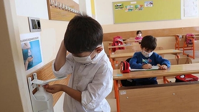 Yarın okullar var mı?