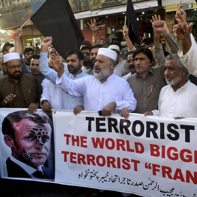 Fransa'ya karşı öfke büyüyor!