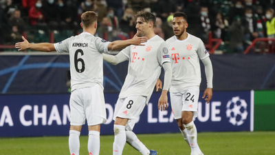 Bayern, Moskova'da kazandı