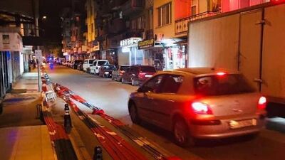 Türk bayrağı ve Atatürk posterinin yola serilmesine soruşturma