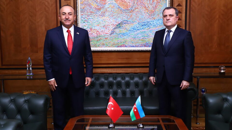 Çavuşoğlu, Bayramov ile görüştü!