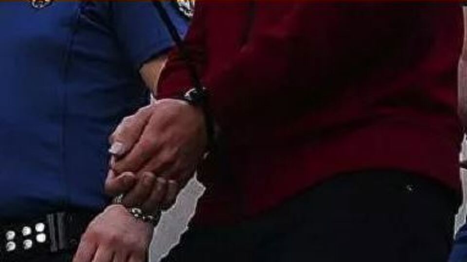 Fizik öğretmenine istismardan 25 yıl hapis!