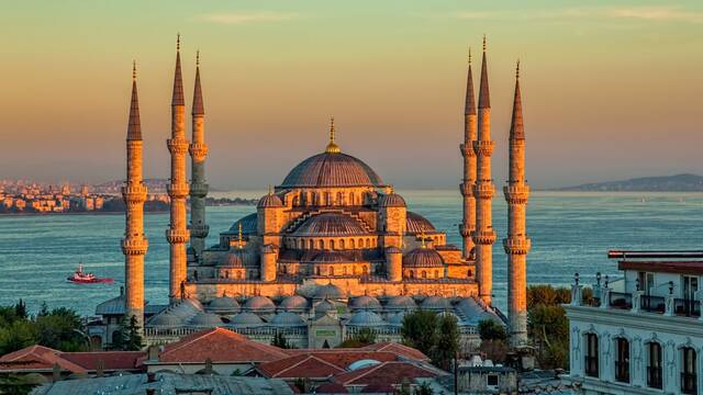 İstanbul Ankara İzmir akşam ezanı saat kaçta?