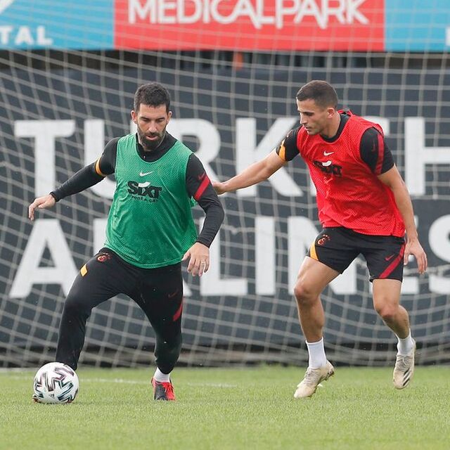 Linnes takımla çalıştı