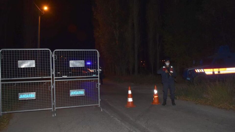 Kütahya'da bir mahalle karantinaya alındı