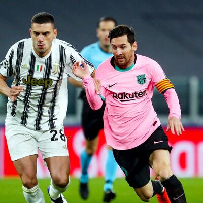 Gecenin maçı Barça'nın! Merih kırmızı gördü...