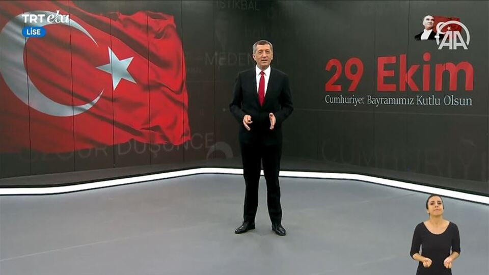 Bakan Selçuk TRT EBA'dan öğrencilere seslendi
