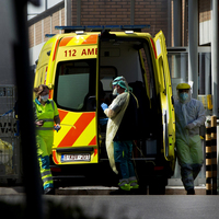 Belçika'da hastanelerdeki doluluk alarm veriyor