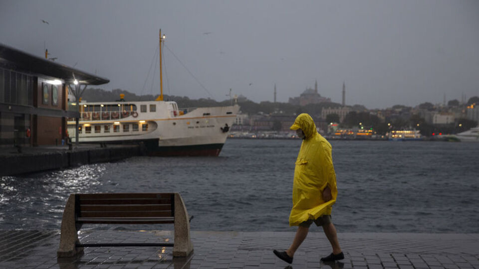 Kuvvetli sağanak etkili oluyor! Bu illere dikkat