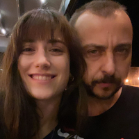 "Keyfi çok yerinde ama belli edemiyor"