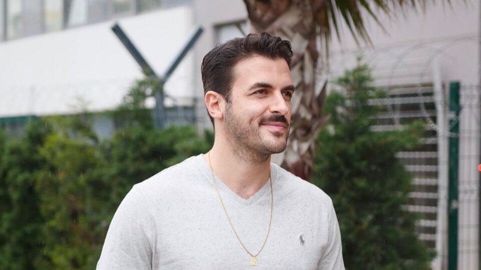 Gurur Aydoğan kimdir?