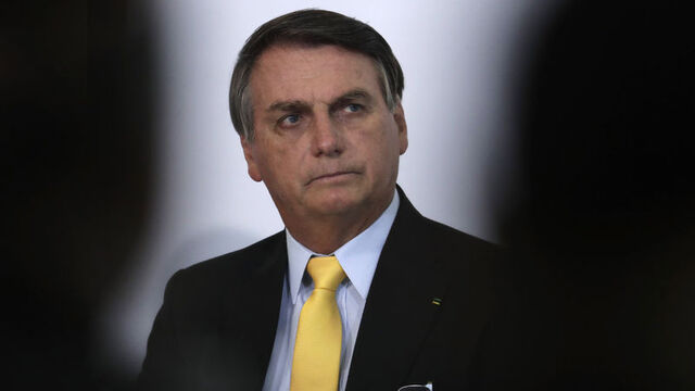 Bolsonaro: Sokağa çıkma yasağı delilik