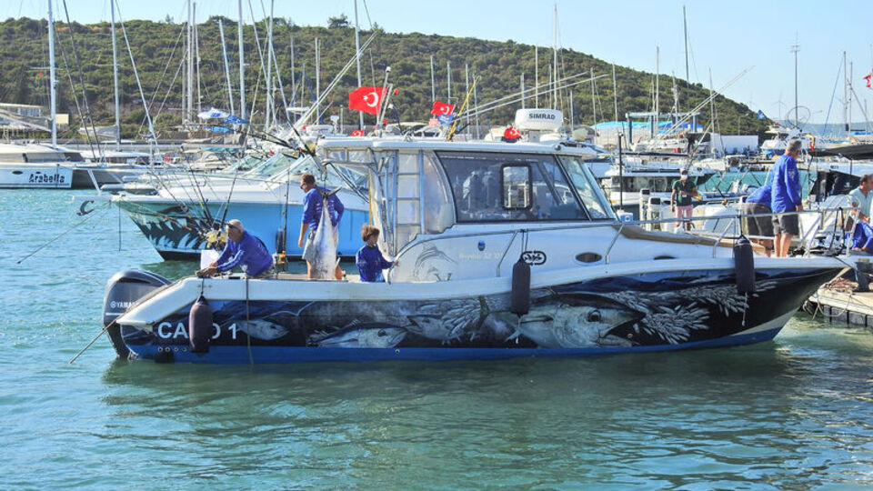 "Deniz çekilip futbol sahası gibi oldu"