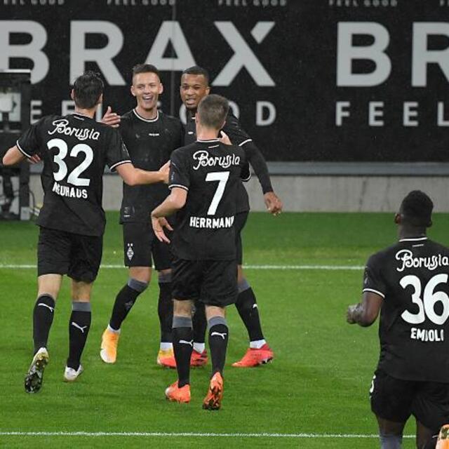 Leipzig ilk yenilgisini aldı