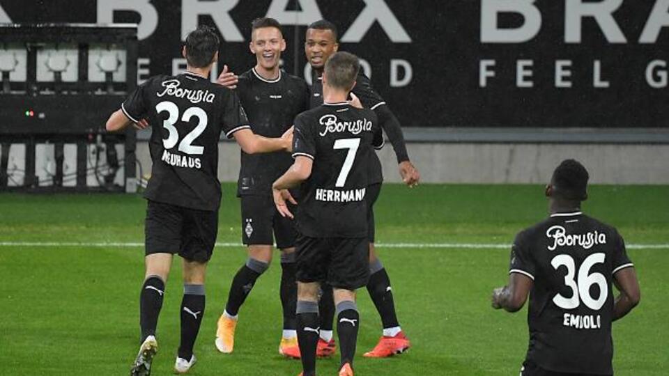 Leipzig ilk yenilgisini aldı