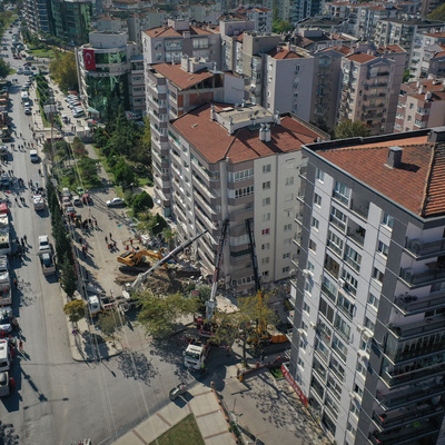 Depremzedelerden komisyon almayacaklar