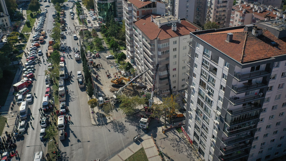 Depremzedelerden komisyon almayacaklar