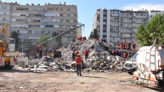 İzmir'deki depremde acı tesadüf!