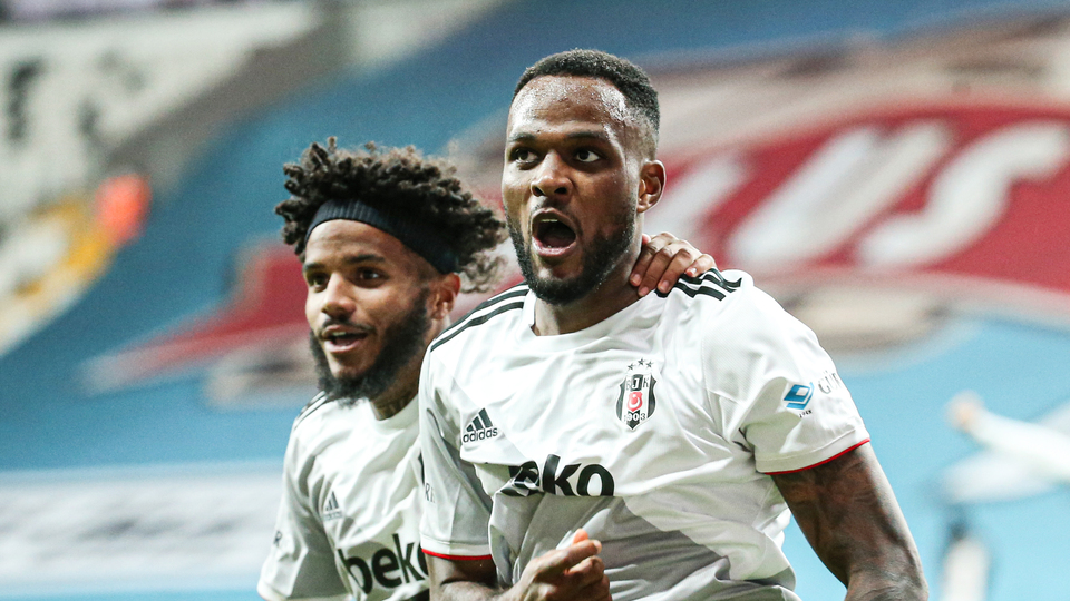 Larin yine boş geçmedi