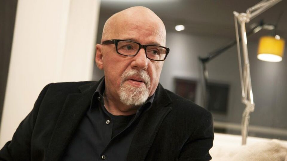 Paulo Coelho'dan İzmir'e bağış