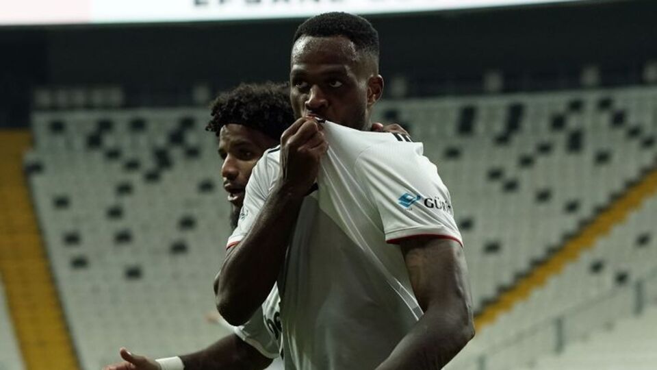 Larin sezona iyi başladı