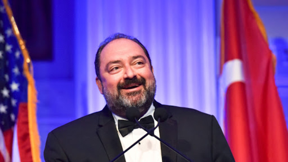 Nevzat Aydın kimdir?