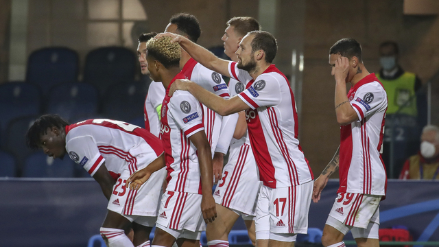 Ajax'ta korona şoku!