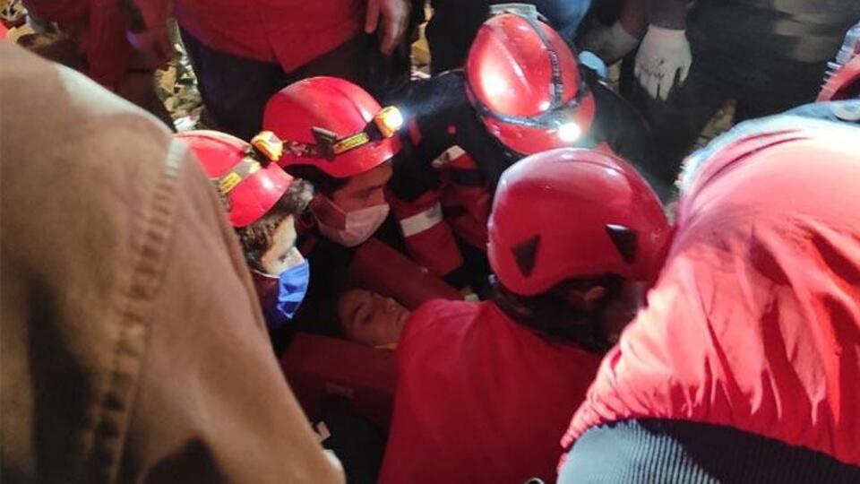 İzmir'den 58 ve 65 saat sonra gelen mucize haberleri