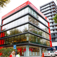 Akbank'tan İzmirli depremzedelere 3 ay erteleme