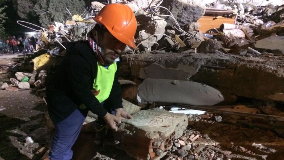 98 santimlik kahraman! Dehlizlere o girdi!