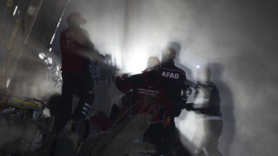 İzmir'de can kaybı artıyor